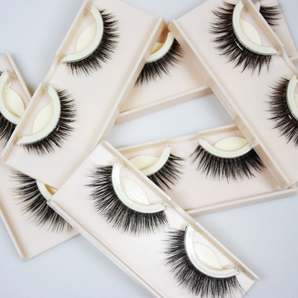 Effortless Glam Lashes, No Glue Required